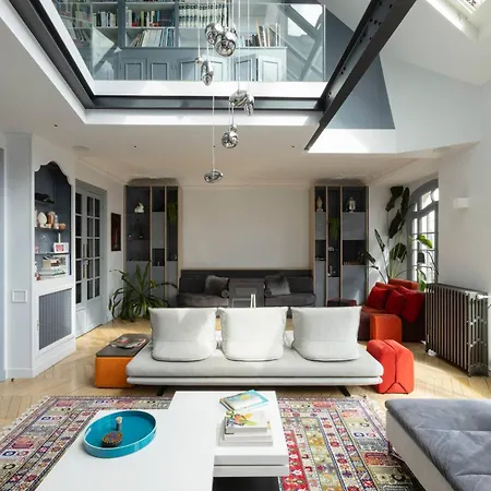 The Contemporary Atrium Apartmán *