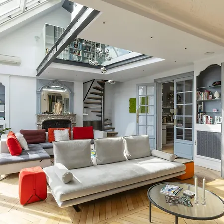 The Contemporary Atrium *